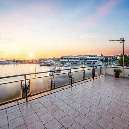 Amazing Seaview Apartment With A Balcony Near The Beach - Kneza Trpimira I Zadar Eksteriør bilde