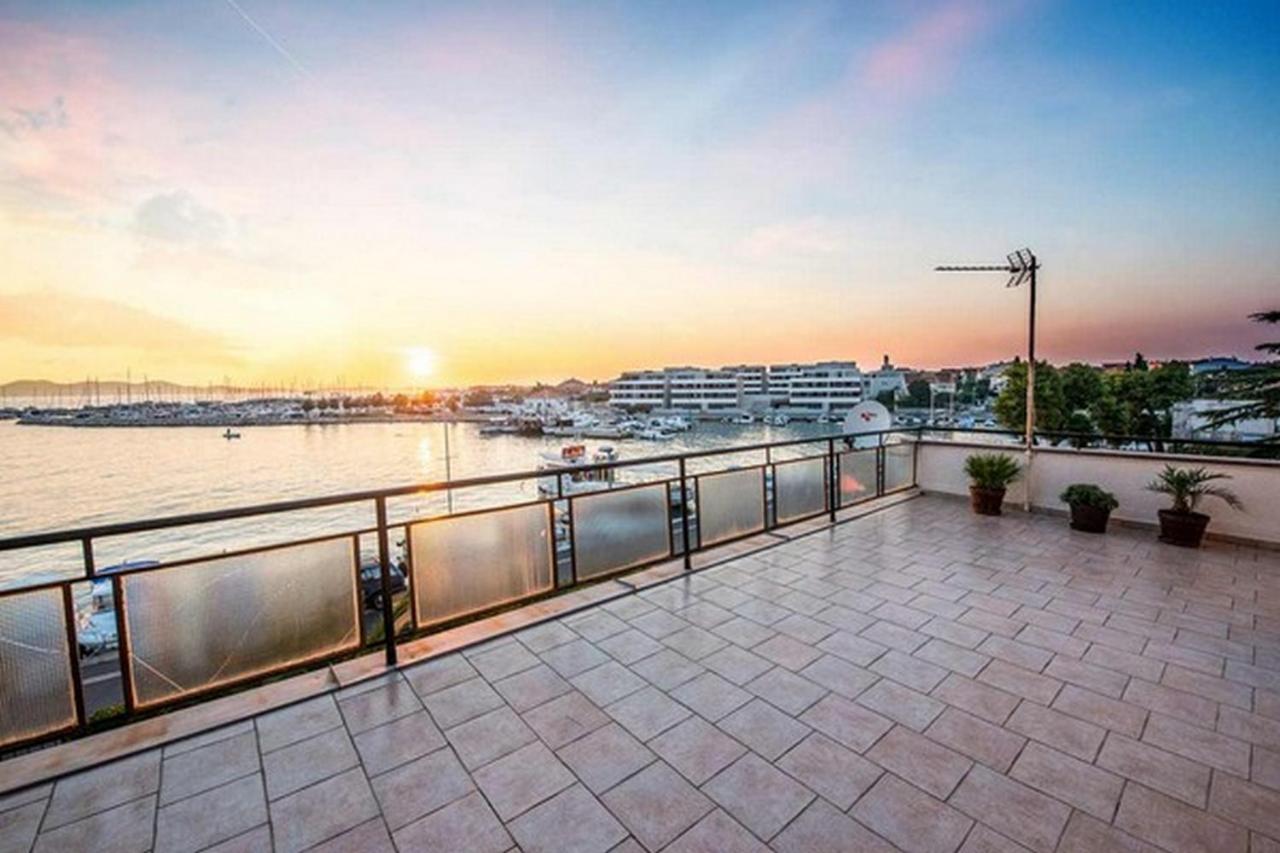 Amazing Seaview Apartment With A Balcony Near The Beach - Kneza Trpimira I Zadar Eksteriør bilde
