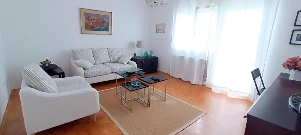 Amazing Seaview Apartment With A Balcony Near The Beach - Kneza Trpimira I Zadar Eksteriør bilde