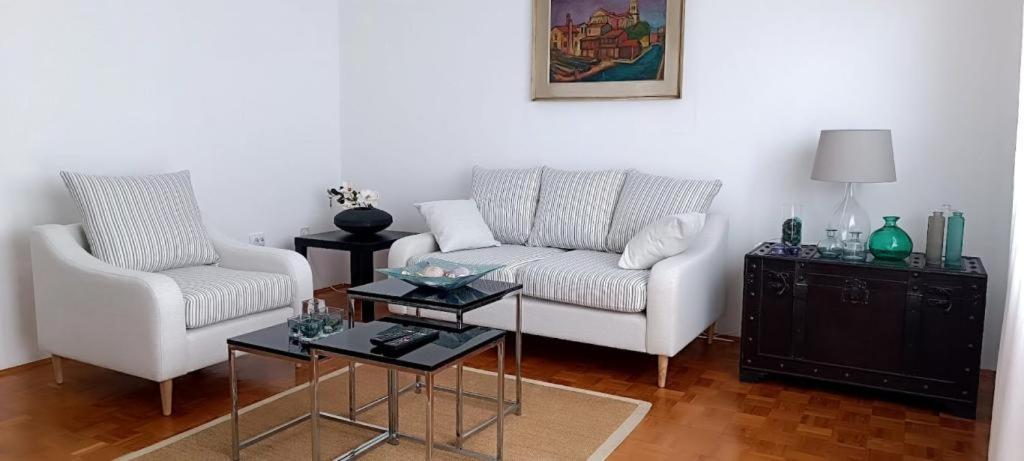 Amazing Seaview Apartment With A Balcony Near The Beach - Kneza Trpimira I Zadar Eksteriør bilde