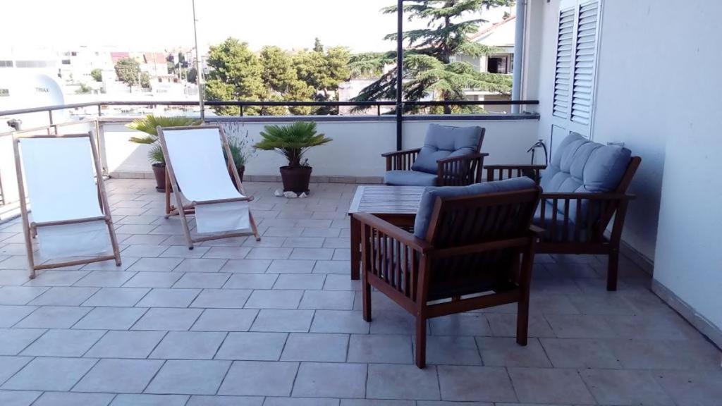 Amazing Seaview Apartment With A Balcony Near The Beach - Kneza Trpimira I Zadar Eksteriør bilde