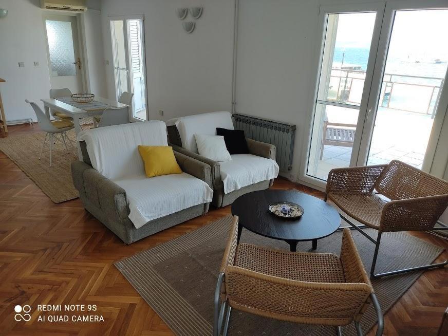 Amazing Seaview Apartment With A Balcony Near The Beach - Kneza Trpimira I Zadar Eksteriør bilde